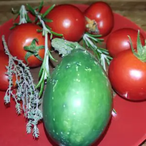 Petits plaisirs: Les joies simples de la vie 2 Tomates concombre du jardin